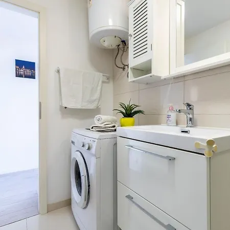 Frana Blue 斯普利特